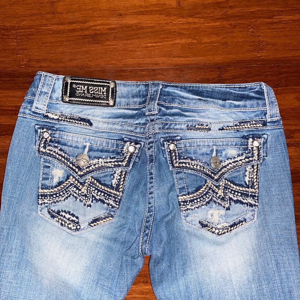 Miss Me Ash-Washed Ripped Jeans! - Picture 4 of 4